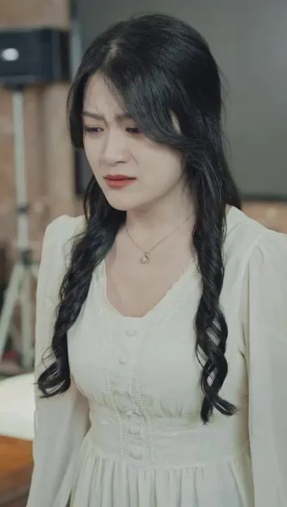 二婚嫁霸总，她被宠上天海报